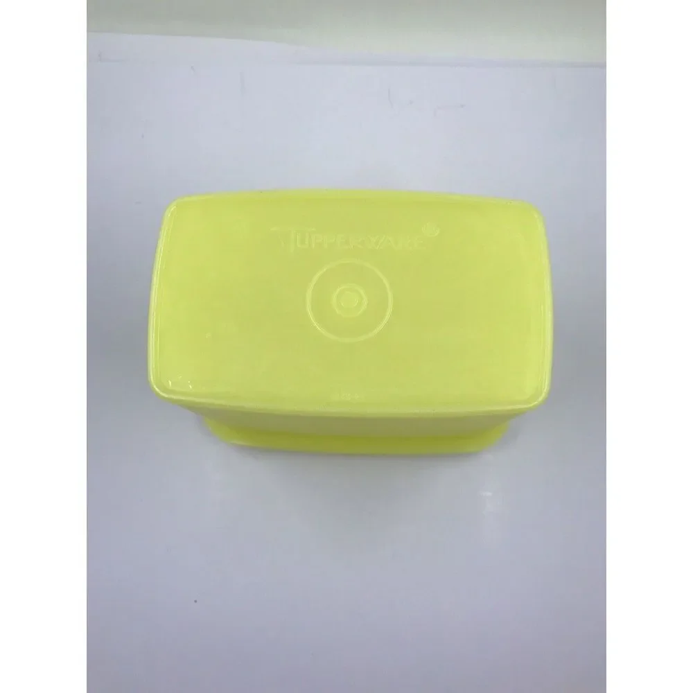 Tupperware 1243-3 Yellow Shelf Saver 2 Storage Containers With Lids Vintage